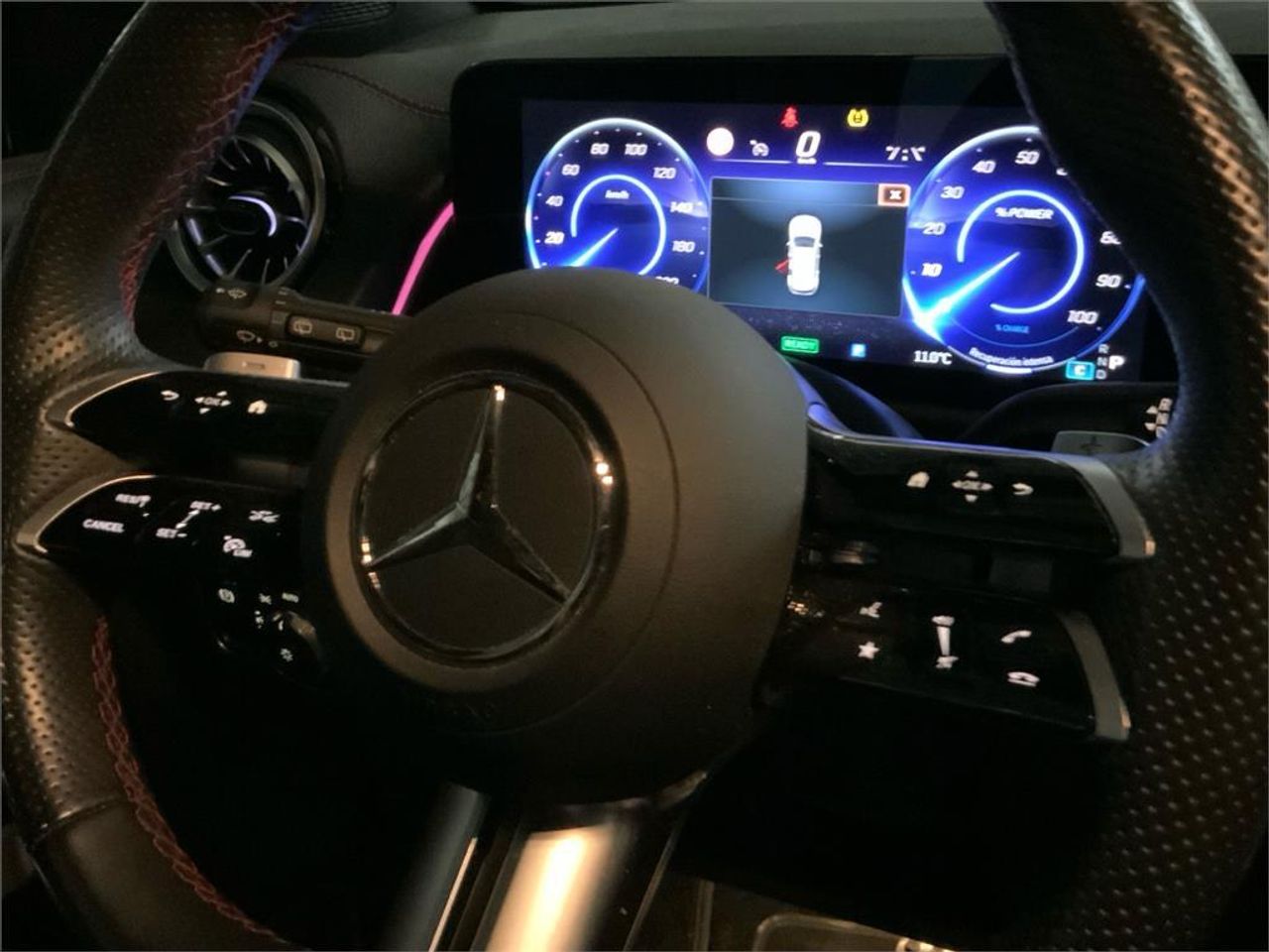 Mercedes EQB EQB 300 4MATIC - foto 15