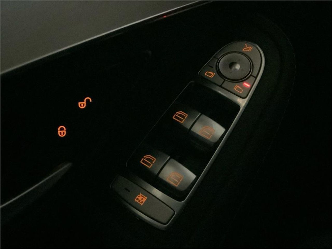 Mercedes GLC 200 d 4MATIC - foto 24