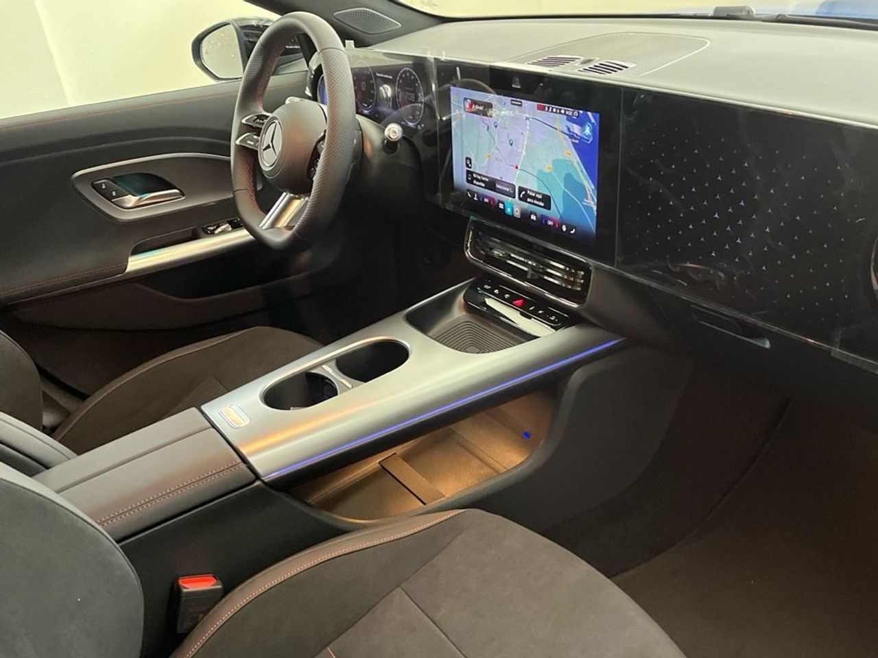 Mercedes CLA 250+ con tecnología EQ - foto 10