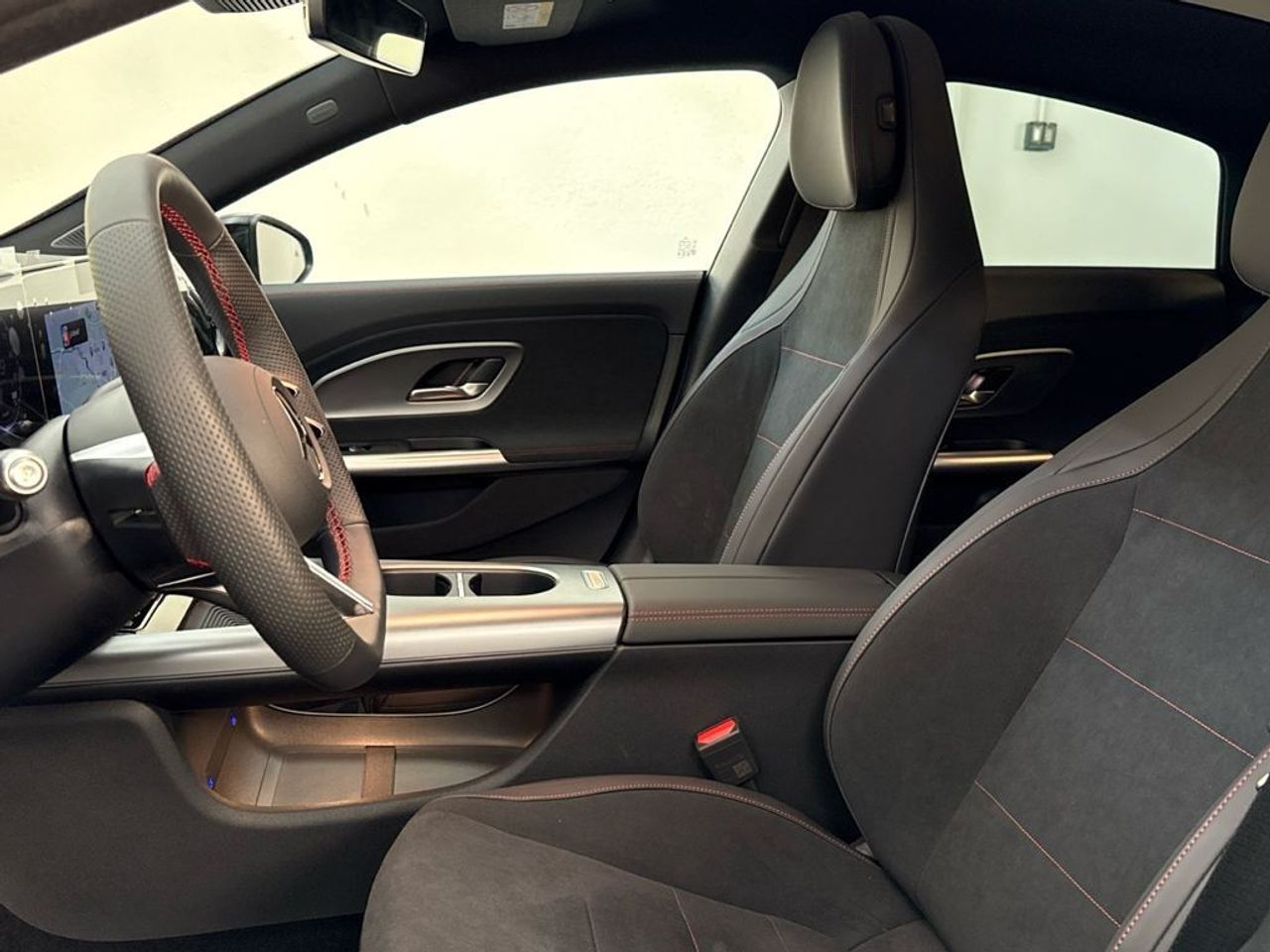 Mercedes CLA 250+ con tecnología EQ - foto 7