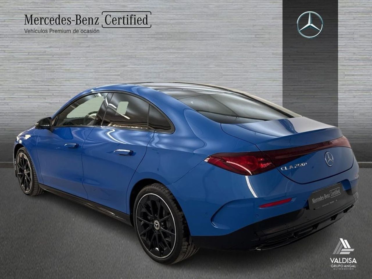 Mercedes CLA 250+ con tecnología EQ - foto 4