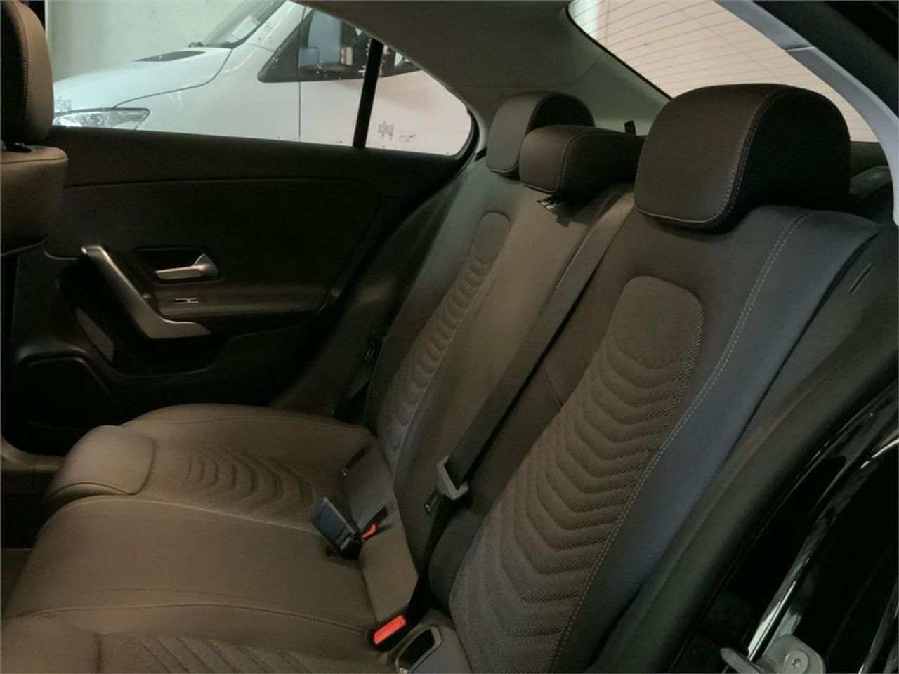 Mercedes Clase A 250 e Sedán - foto 13