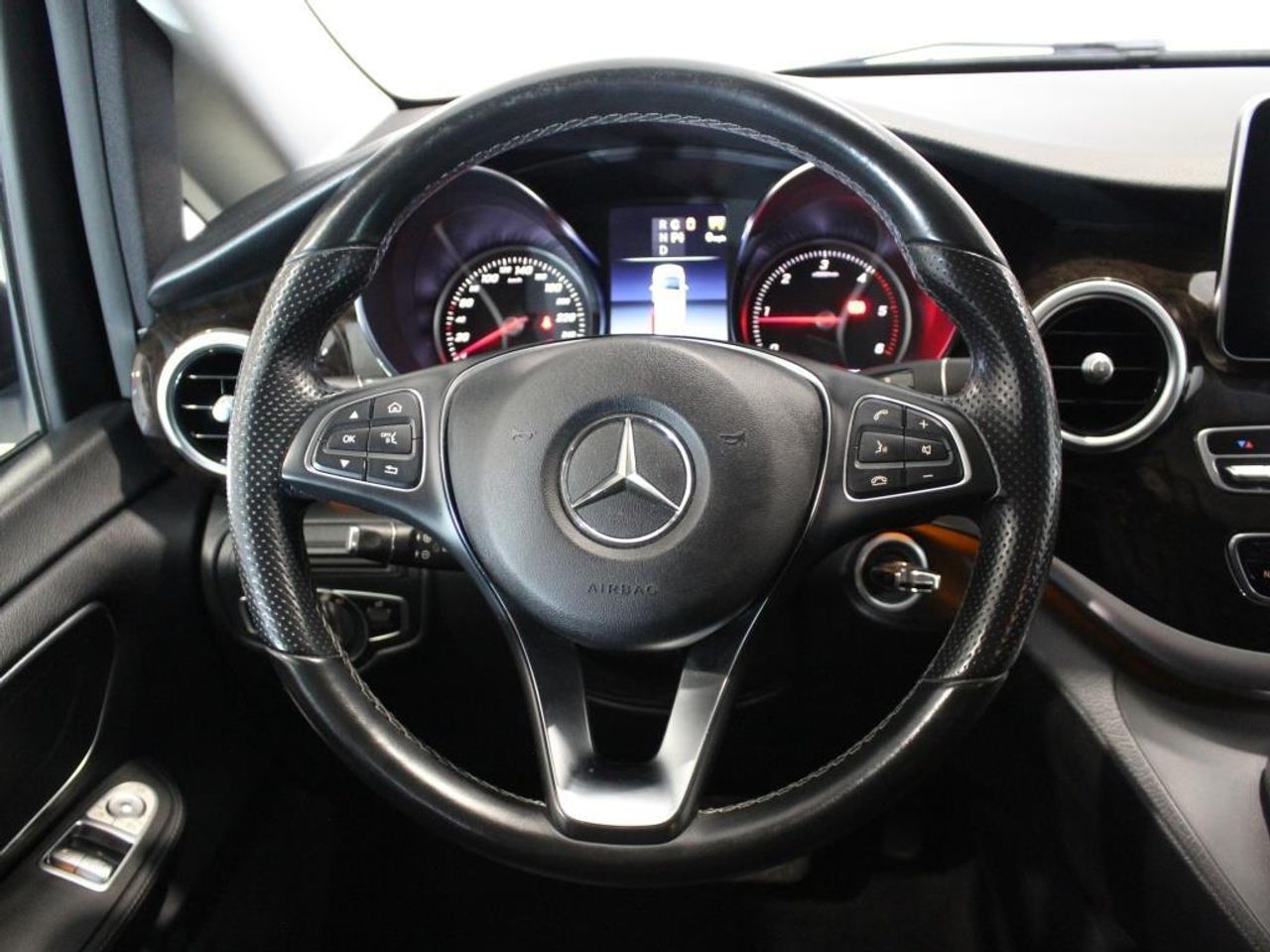 Mercedes Clase V 220 d Avantgarde Largo - foto 19