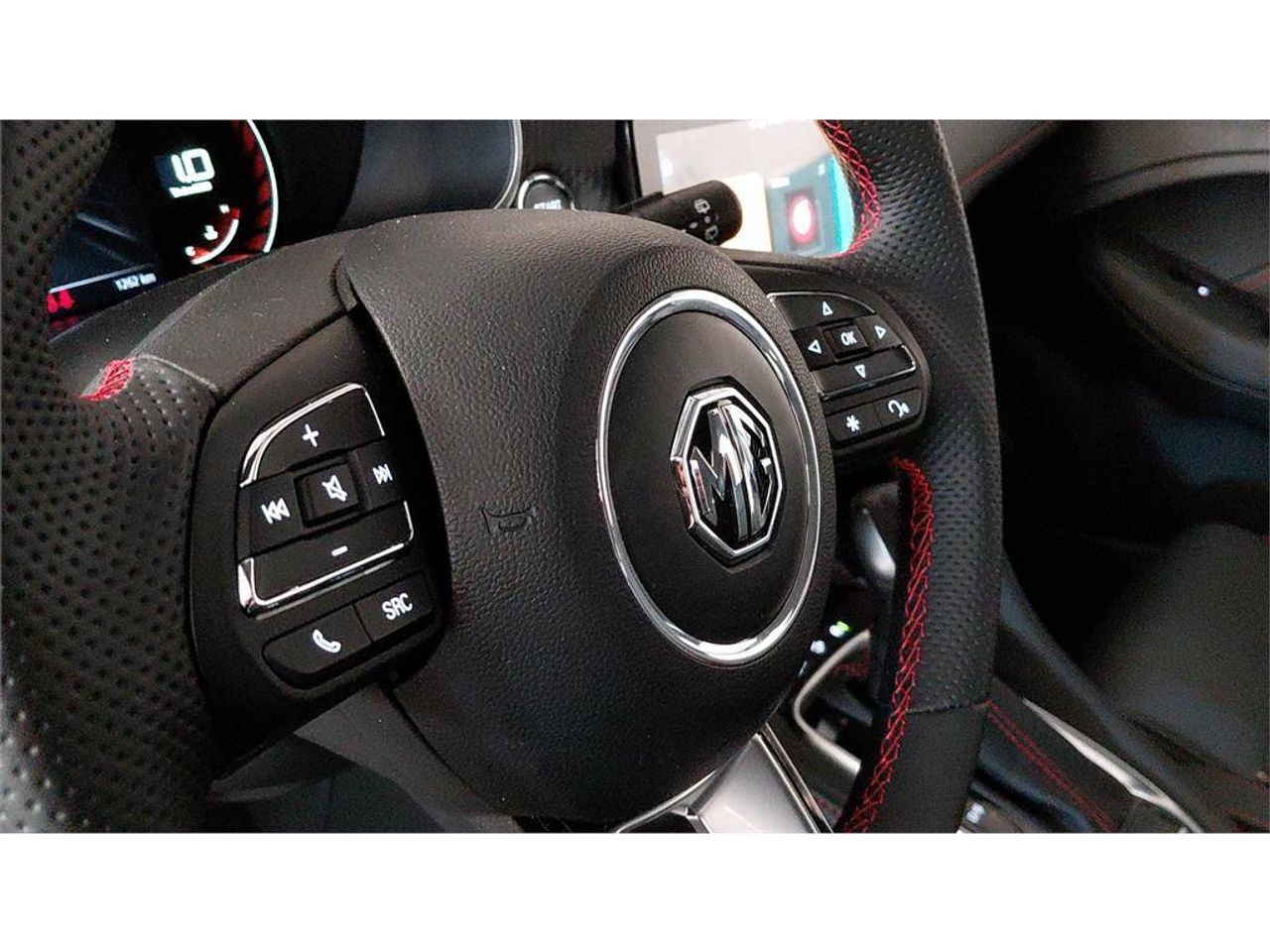 MG ZS 1.0T Luxury Auto - foto 6