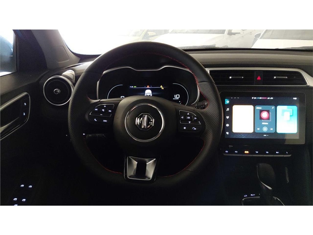 MG ZS 1.0T Luxury Auto - foto 17