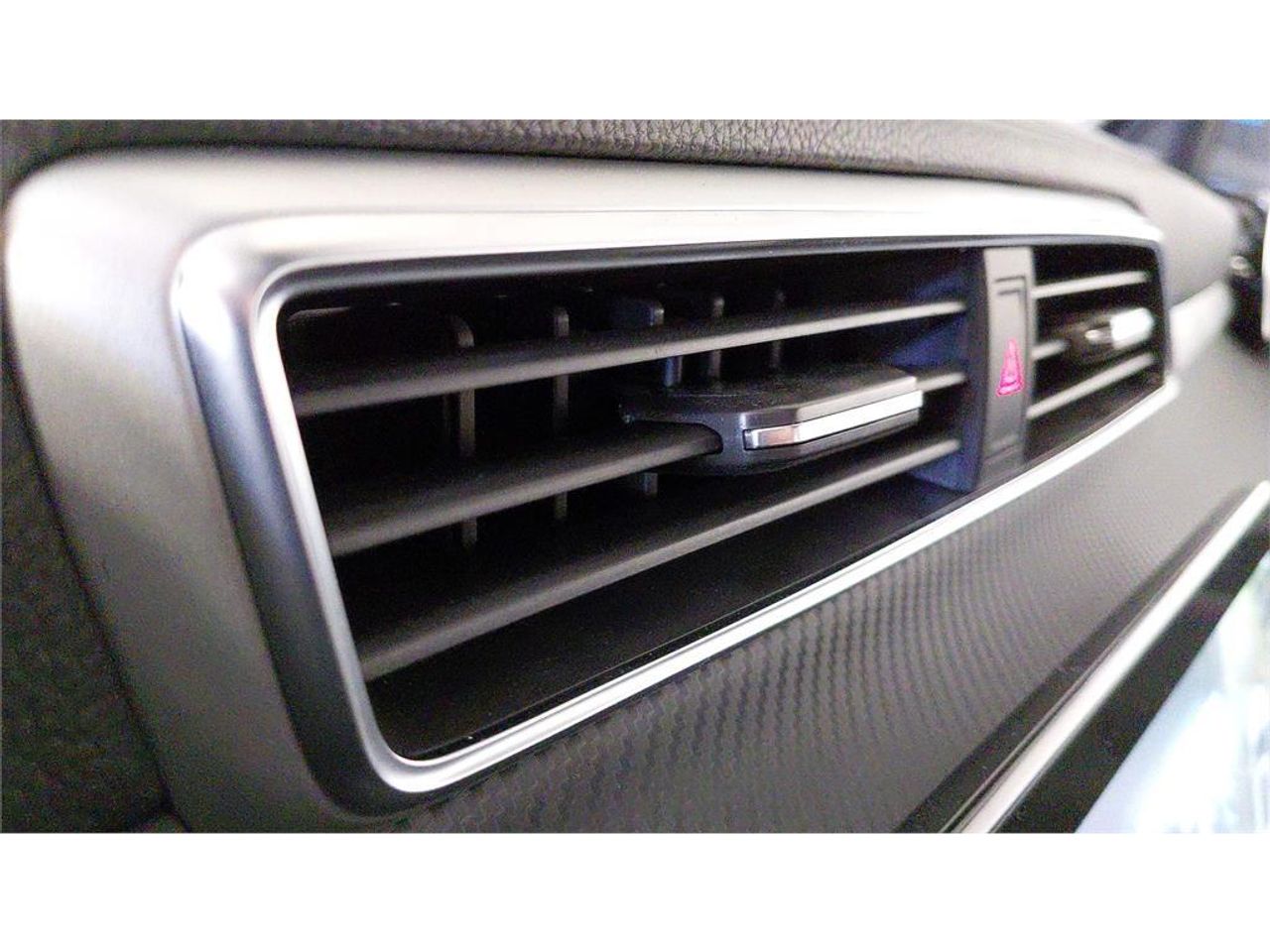 MG ZS 1.0T Luxury Auto - foto 13