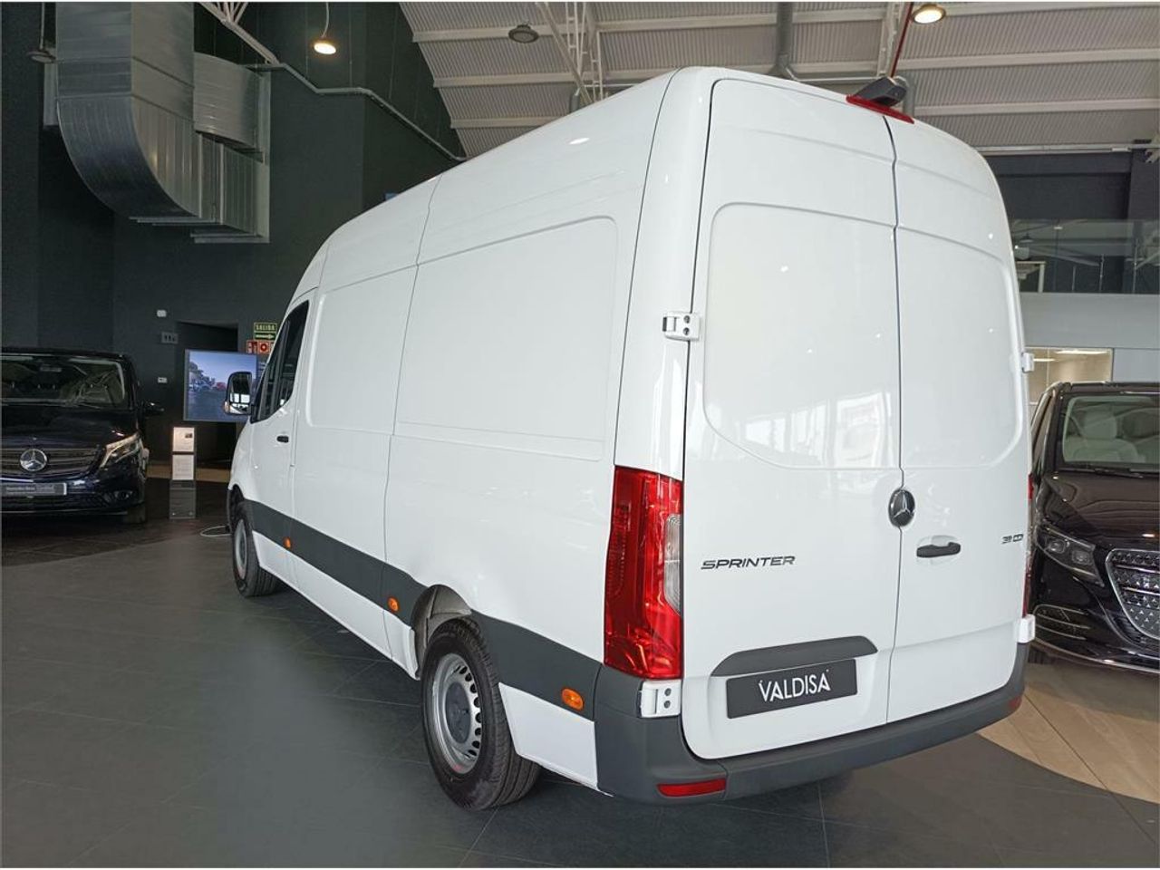 mercedes sprinter 311 cdi medio pro foto grande (2)