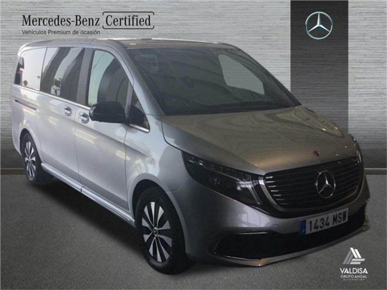 foto de mercedes eqv 2024 de segunda mano