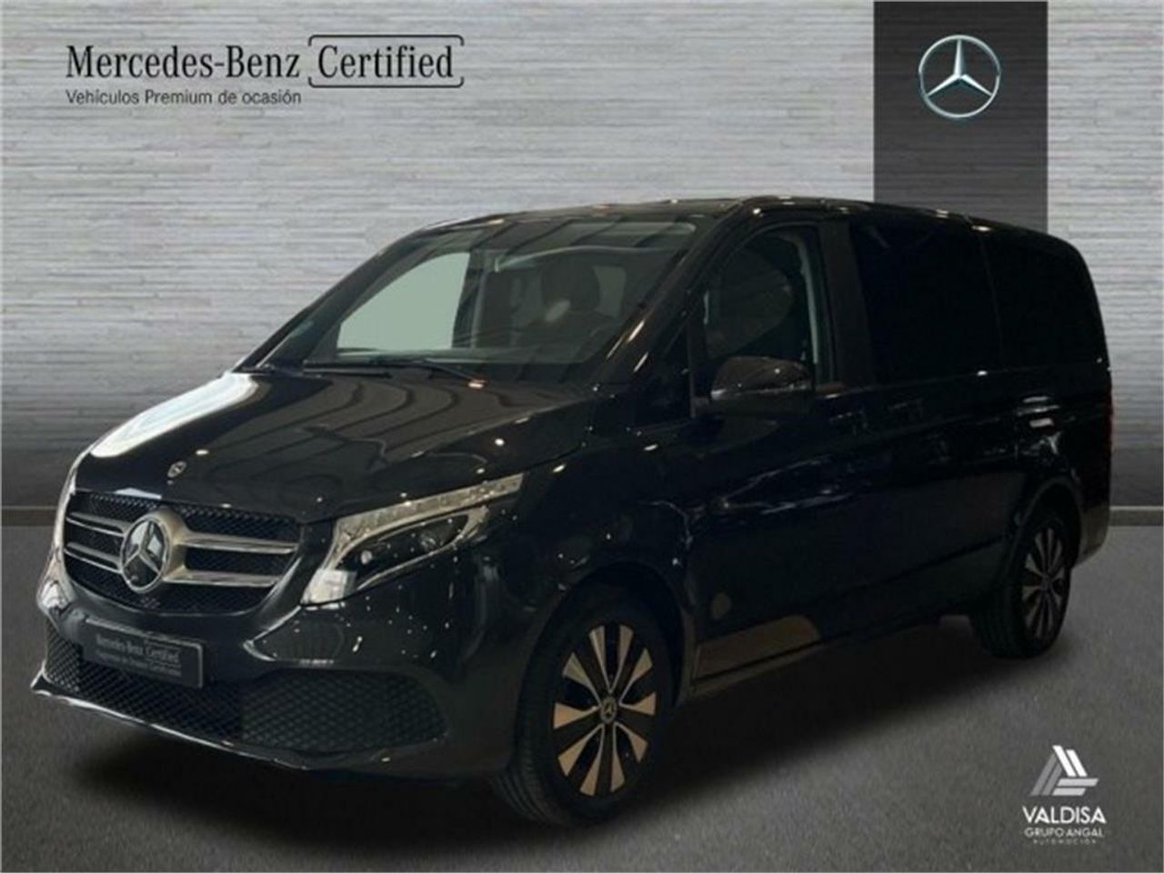 mercedes clase v 2023 / foto grande (3)