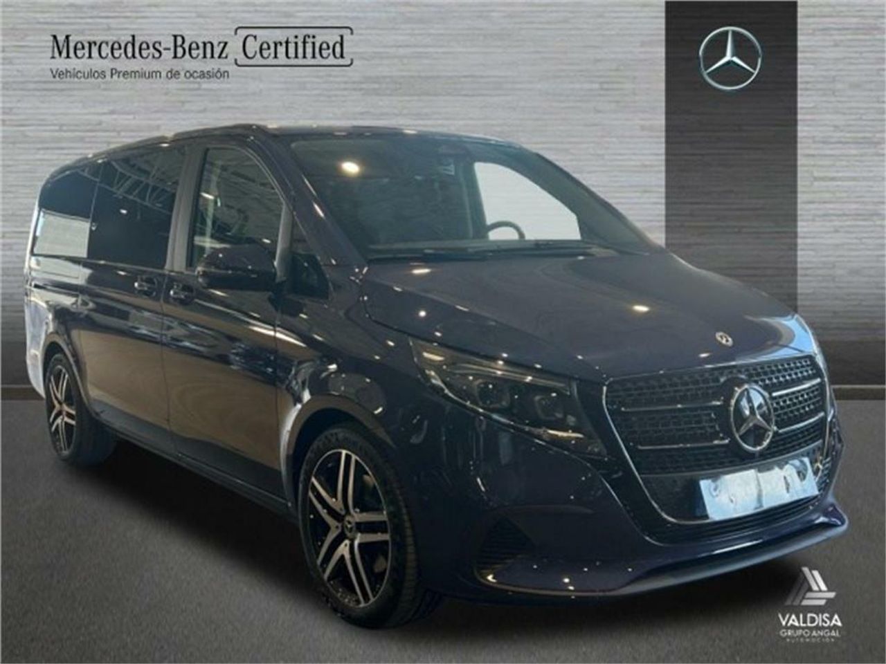 mercedes clase v 2024 / foto grande (2)
