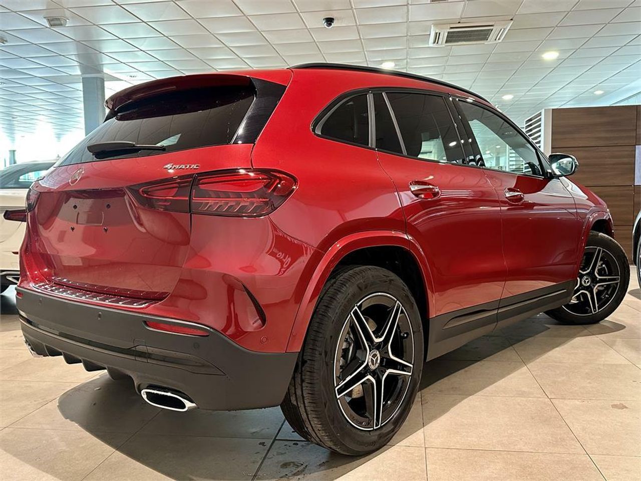 mercedes gla 220 d 4matic foto grande (2)