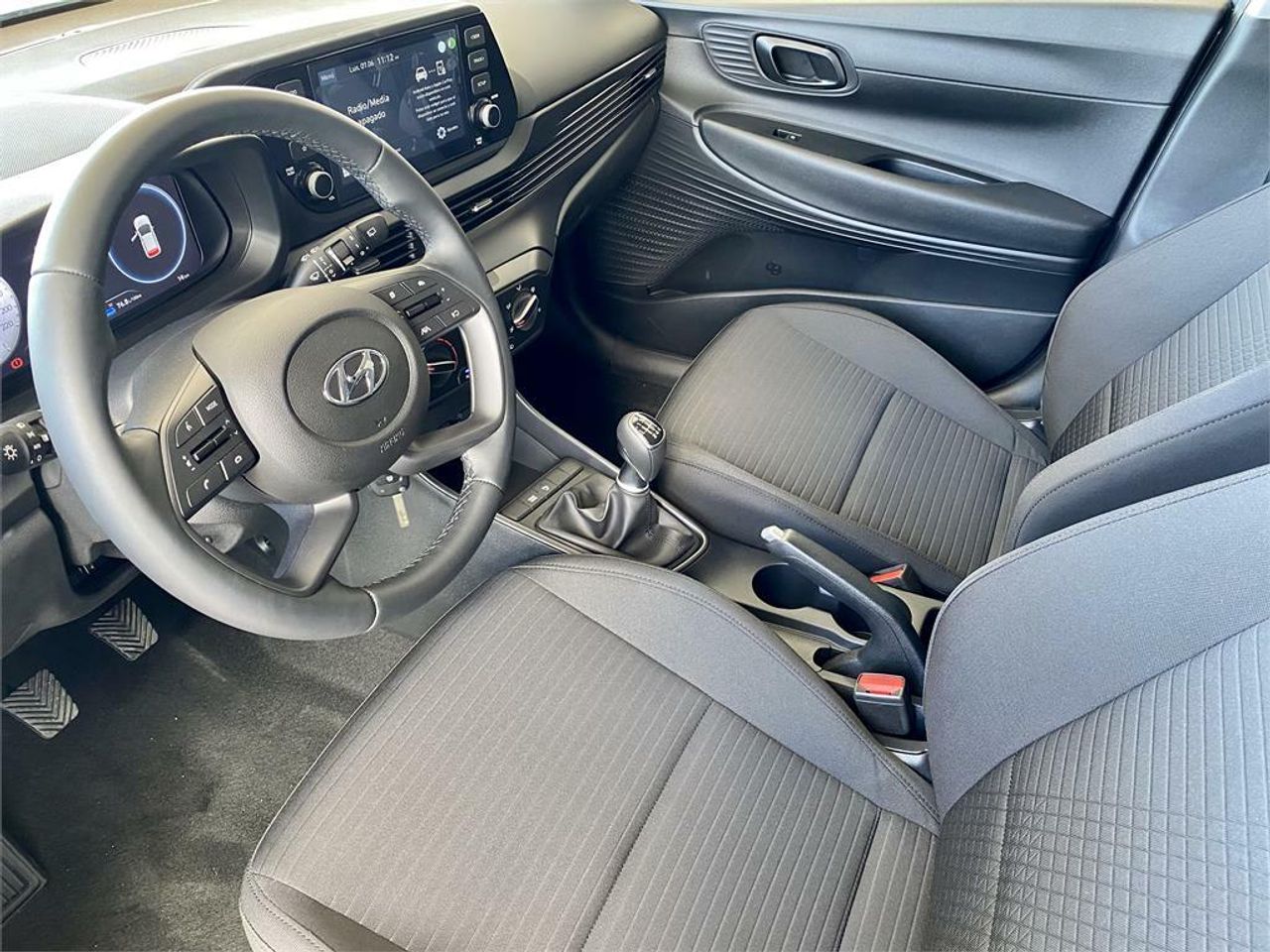 hyundai i20 2024 / foto grande (3)