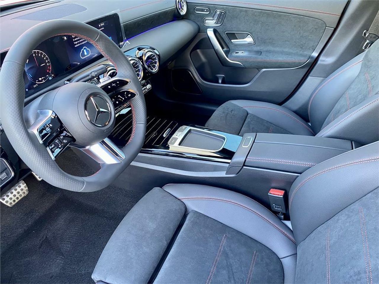 mercedes cla 250 e shooting brake foto grande (2)