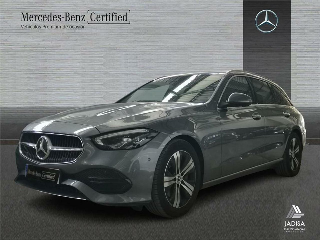 Mercedes clase e revision en taller  de segunda mano - mercedes clase c 2022 /