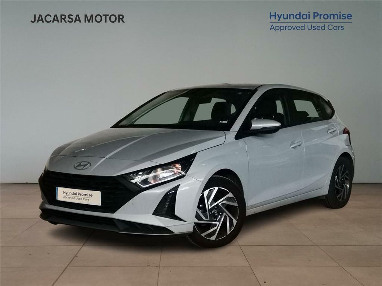 Hyundai i20 mandos en el volante  de segunda mano - hyundai i20 2024 /