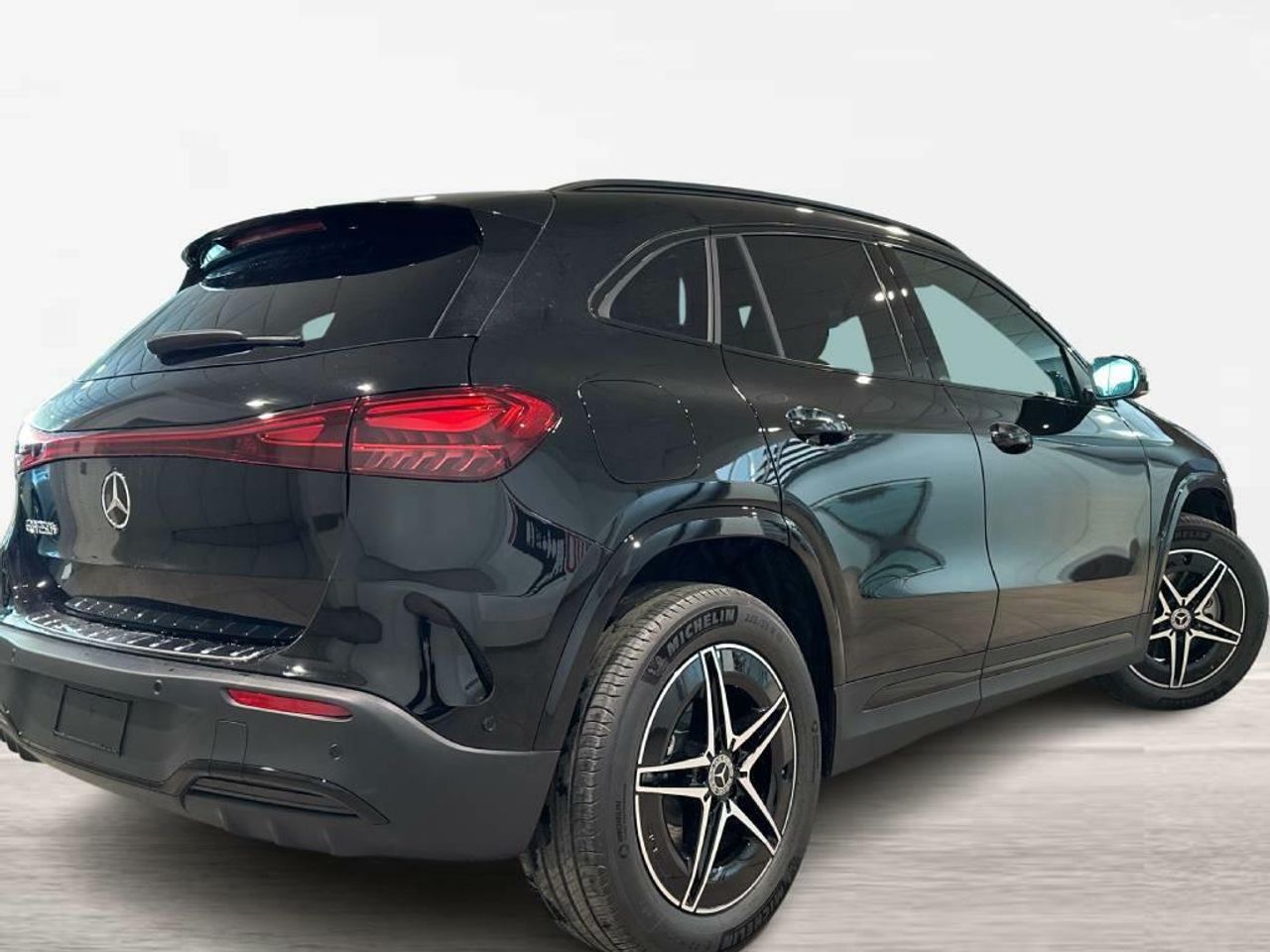 mercedes eqa 2025 / foto grande (2)