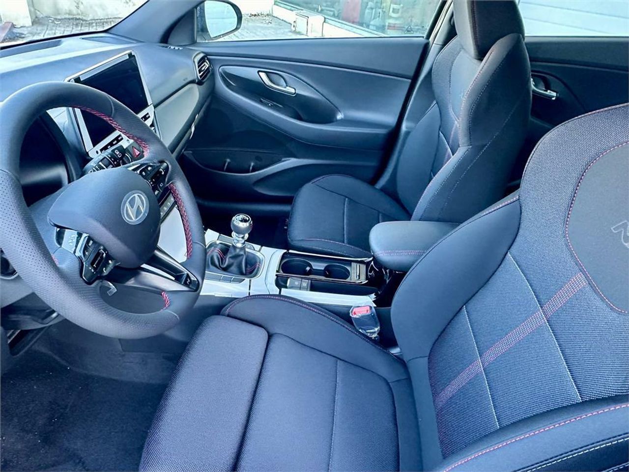 hyundai i30 2024 / foto grande (3)