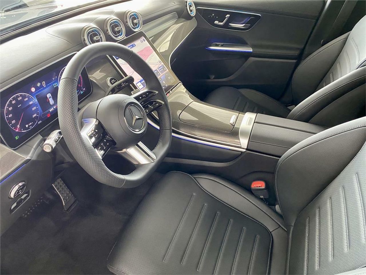 mercedes glc 2025 / foto grande (3)