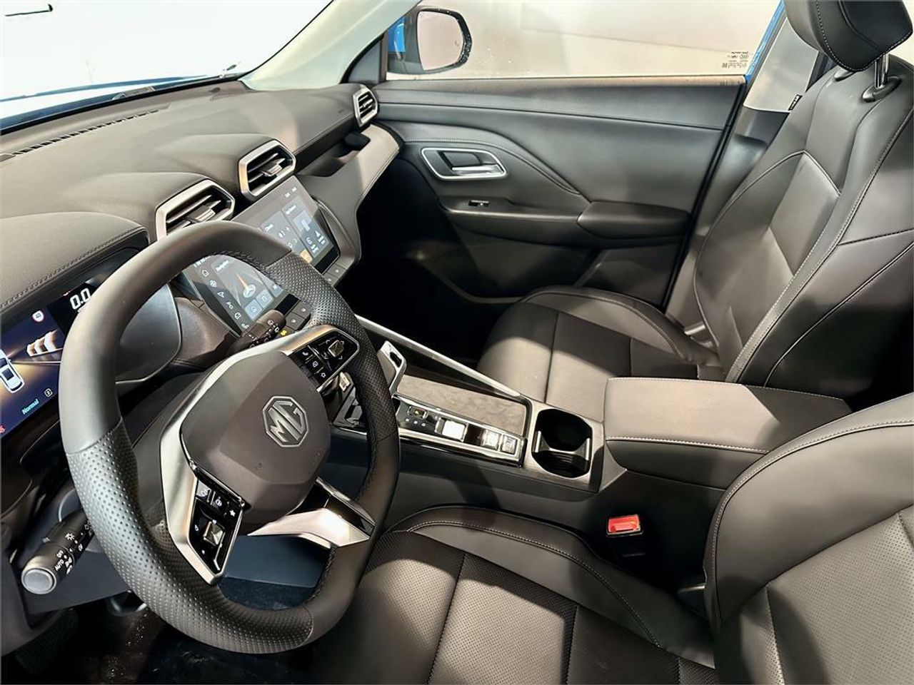 mg zs 2025 / foto grande (3)