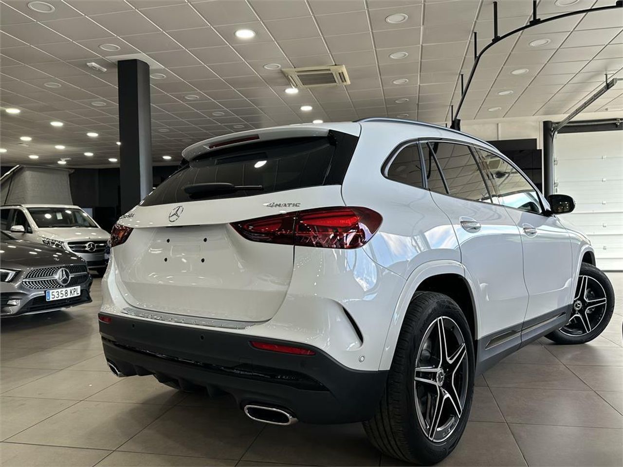 mercedes gla 2025 / foto grande (2)
