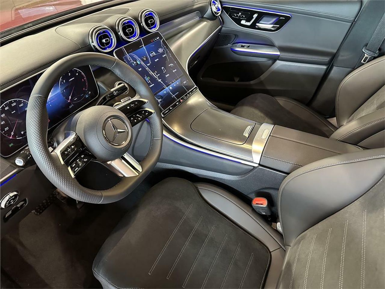 mercedes glc 2024 / foto grande (3)