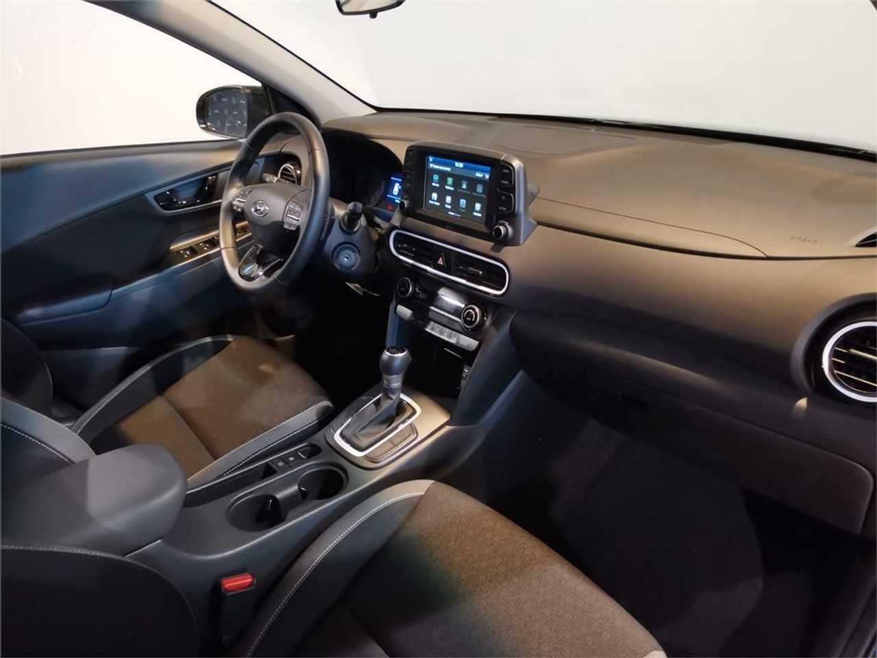 hyundai kona 2021 / foto grande (2)