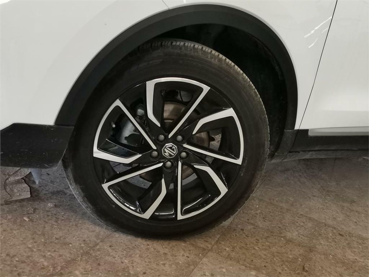 mg zs 2024 / foto grande (3)