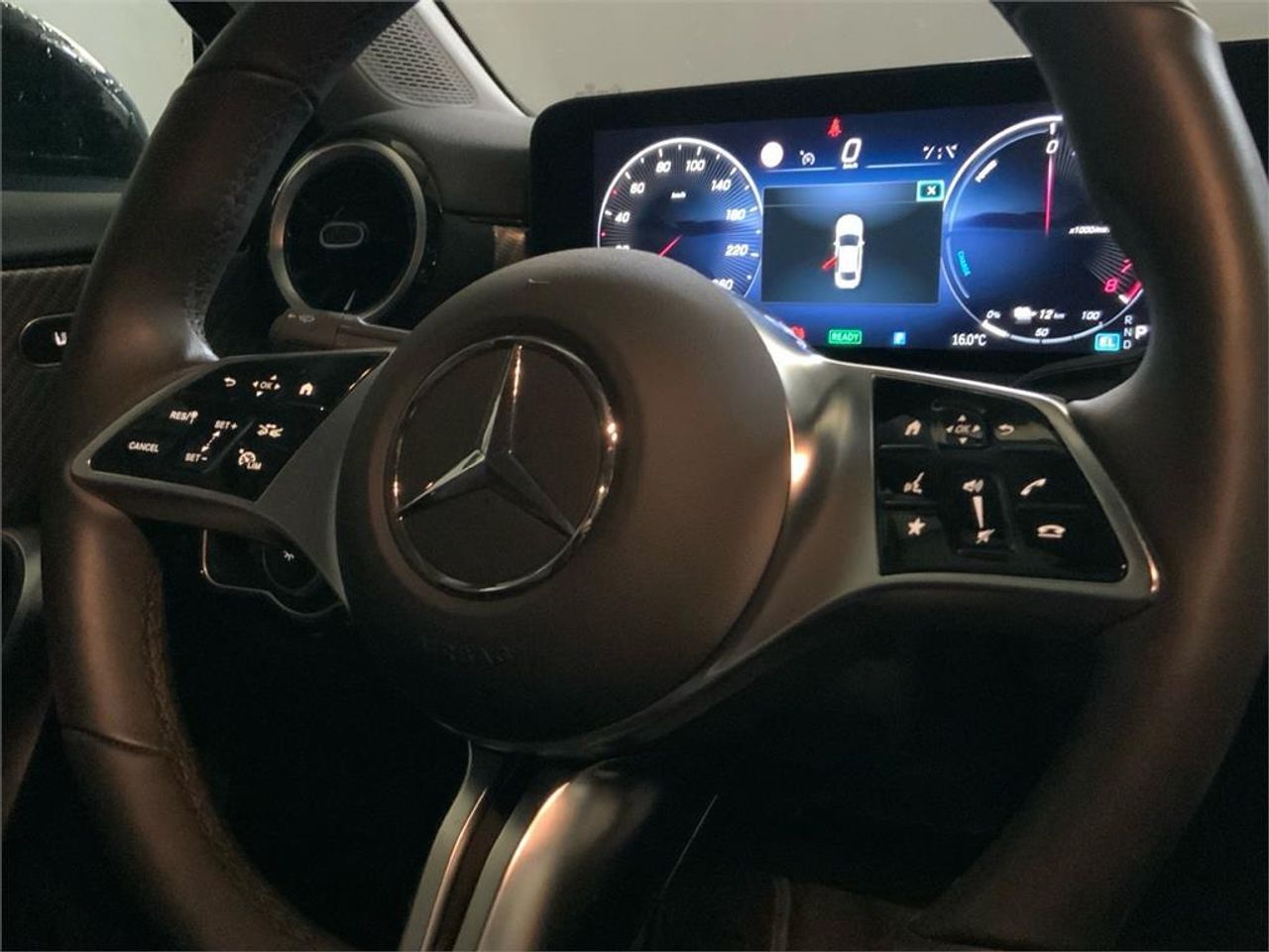 Mercedes Clase A 250 e Sedán - foto 15