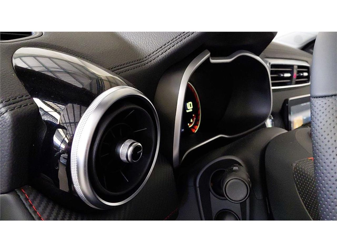 MG ZS 1.0T Luxury Auto - foto 7