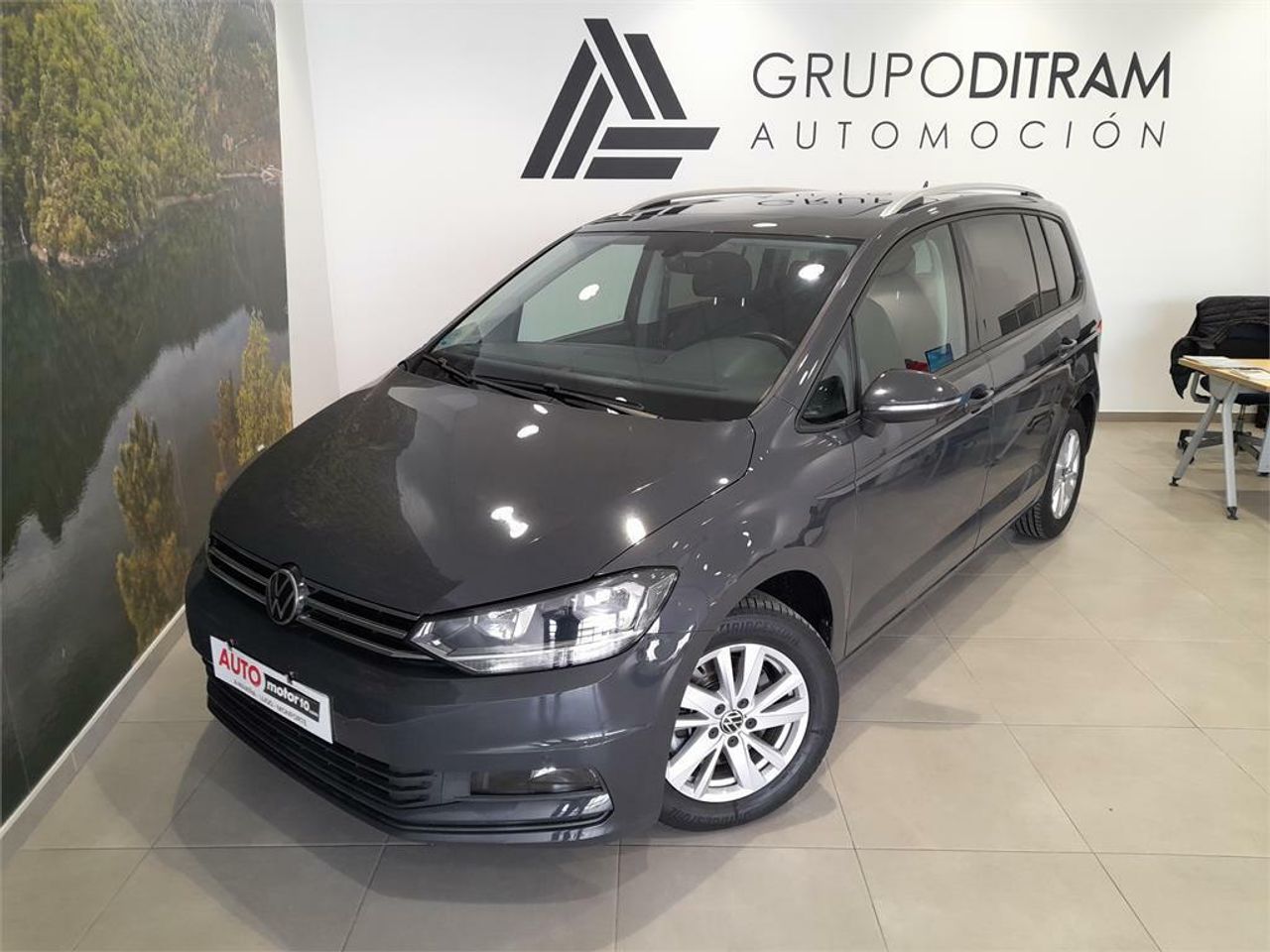 volkswagen touran 2021 / foto grande (2)