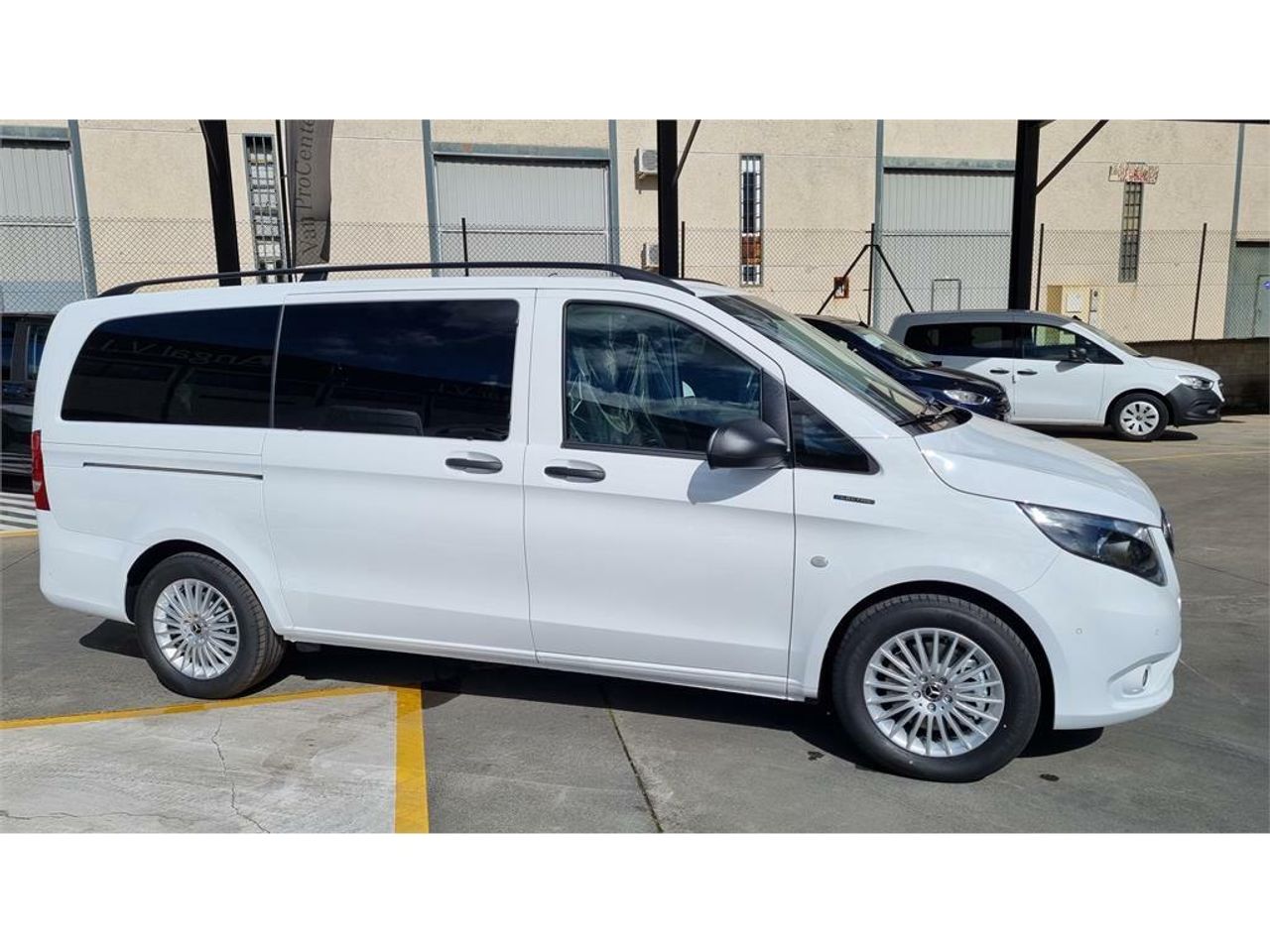 mercedes vito e-vito 129 tourer pro larga foto grande (2)