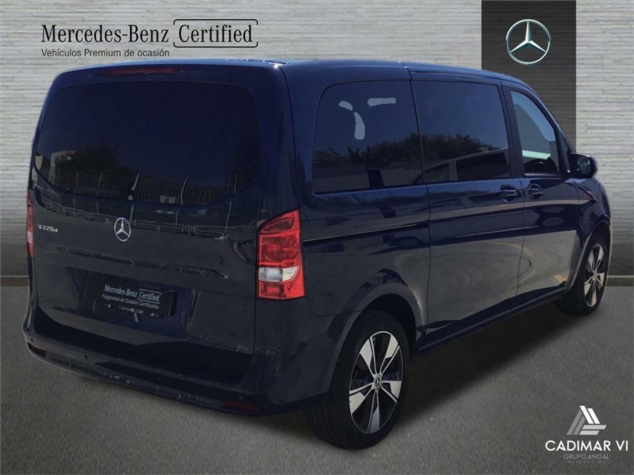 mercedes clase v 2024 / foto grande (2)