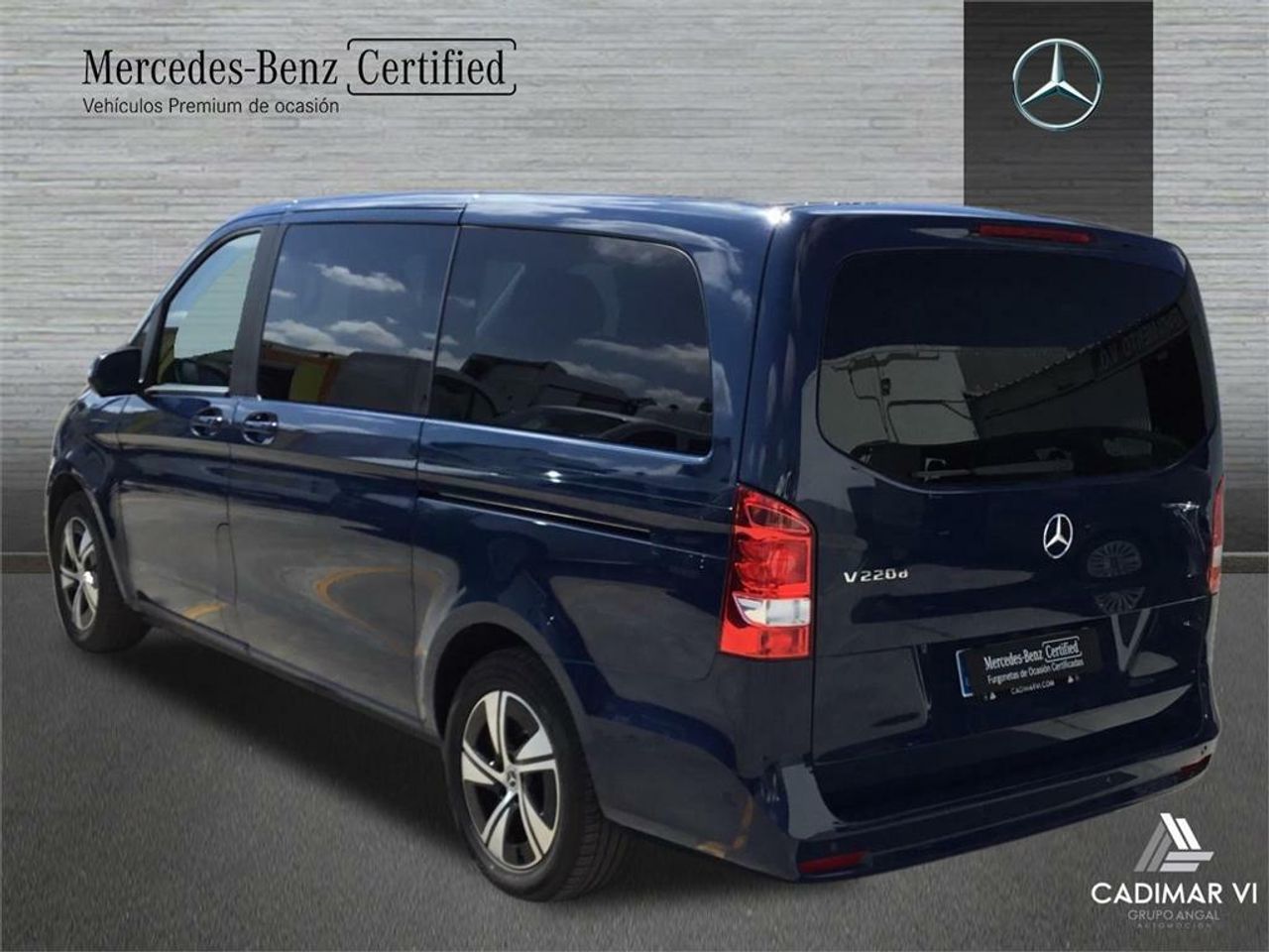 mercedes clase v 2024 / foto grande (3)