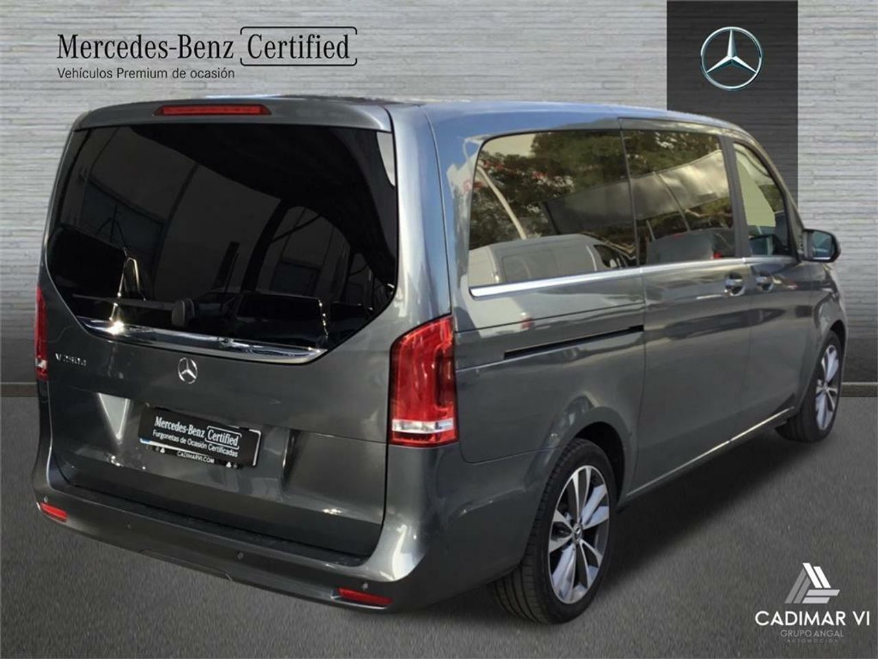 mercedes clase v 2024 / foto grande (2)