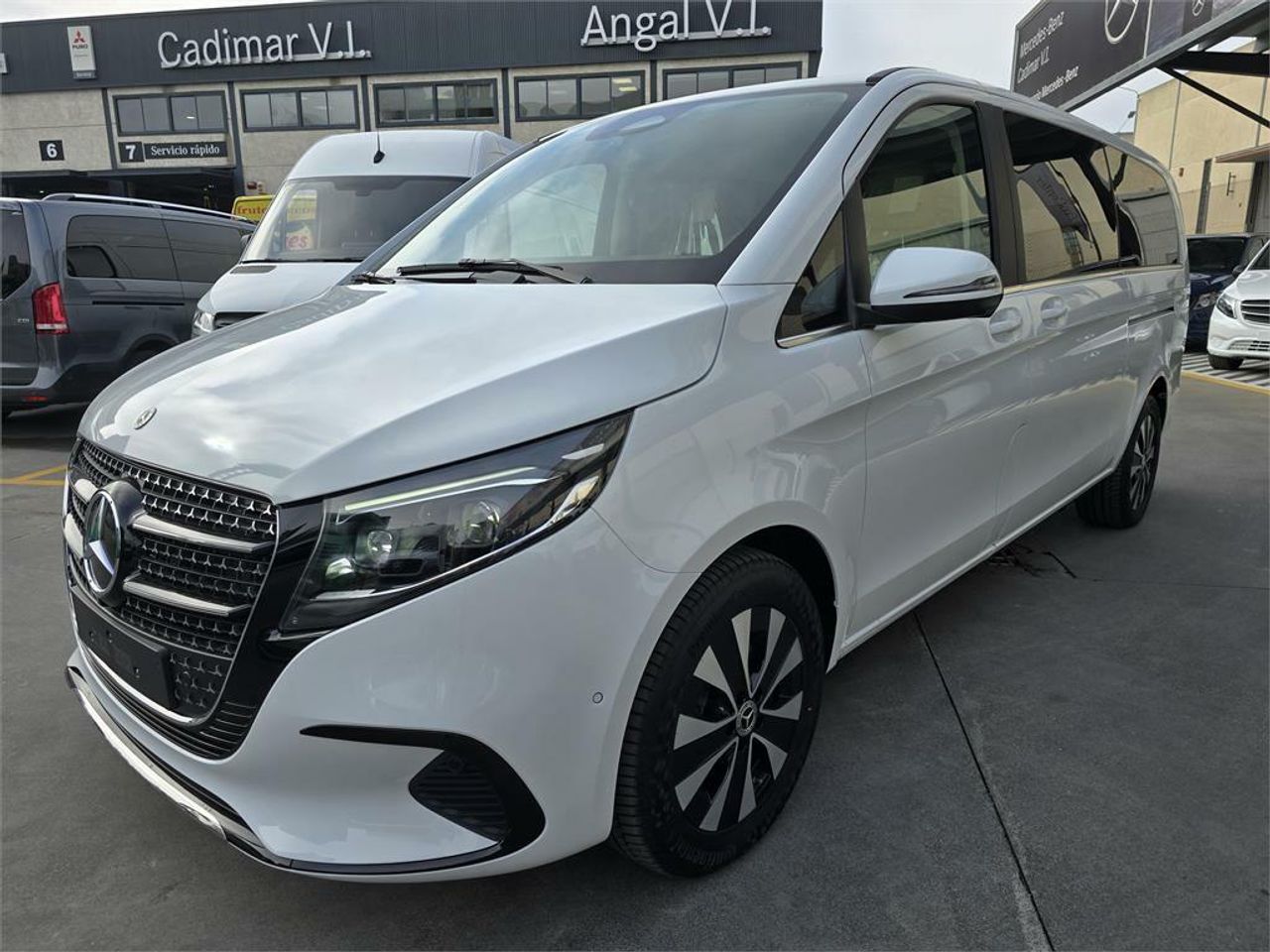 Parcela en cadiz  de segunda mano en Cádiz - mercedes clase v 2025 /