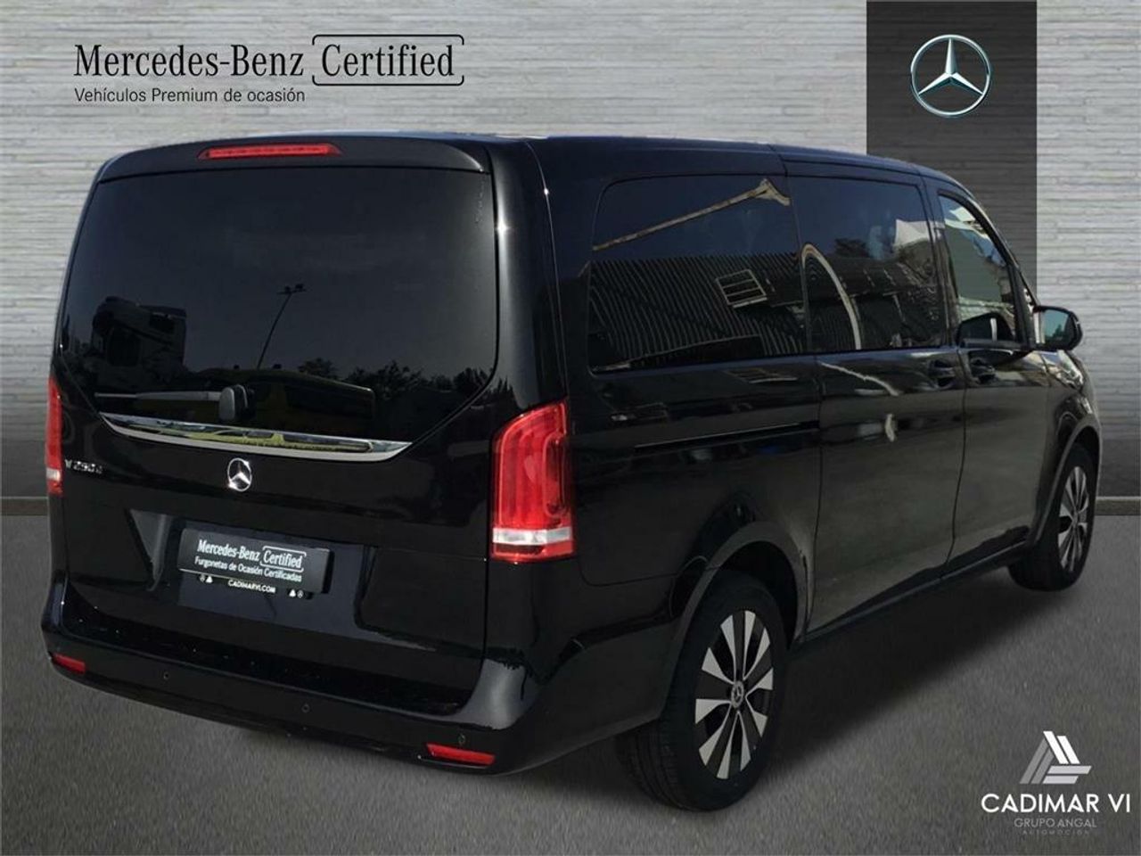 mercedes clase v 2023 / foto grande (2)
