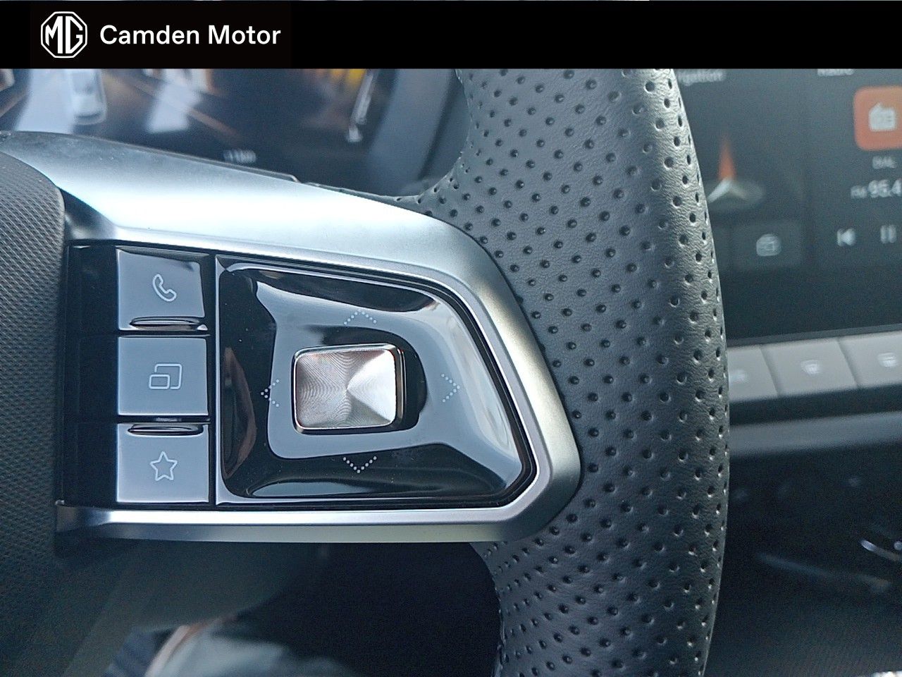 MG ZS Luxury - foto 22