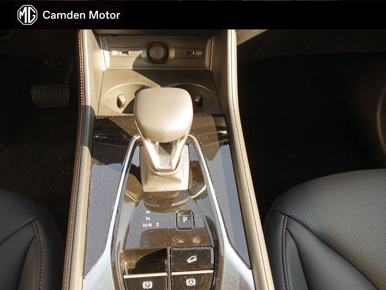 MG HS 1.5T Luxury DCT - foto 15