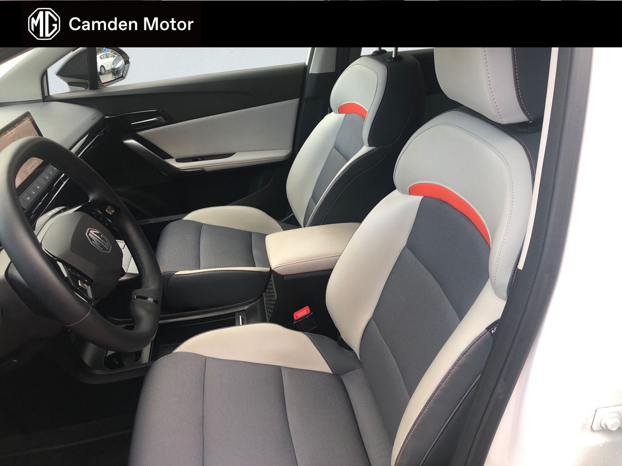 MG MG4 64kWh Luxury - foto 16