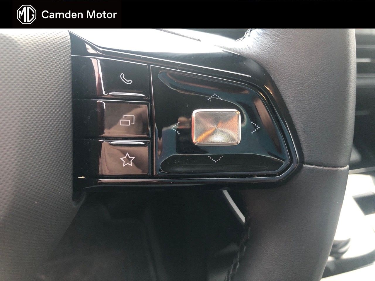 MG MG4 64kWh Luxury - foto 20