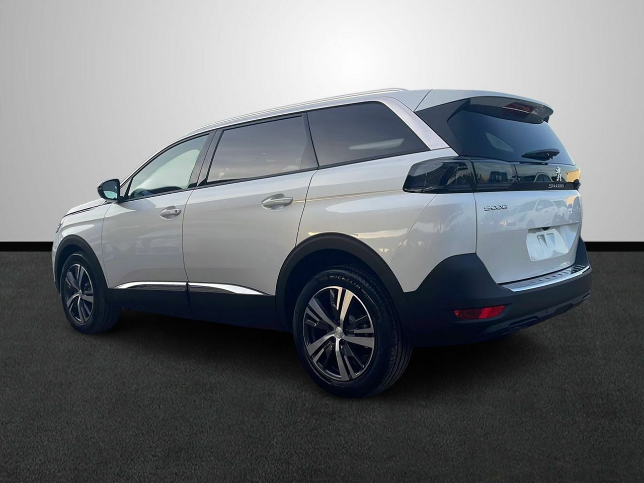 peugeot 5008 2024 / foto grande (3)