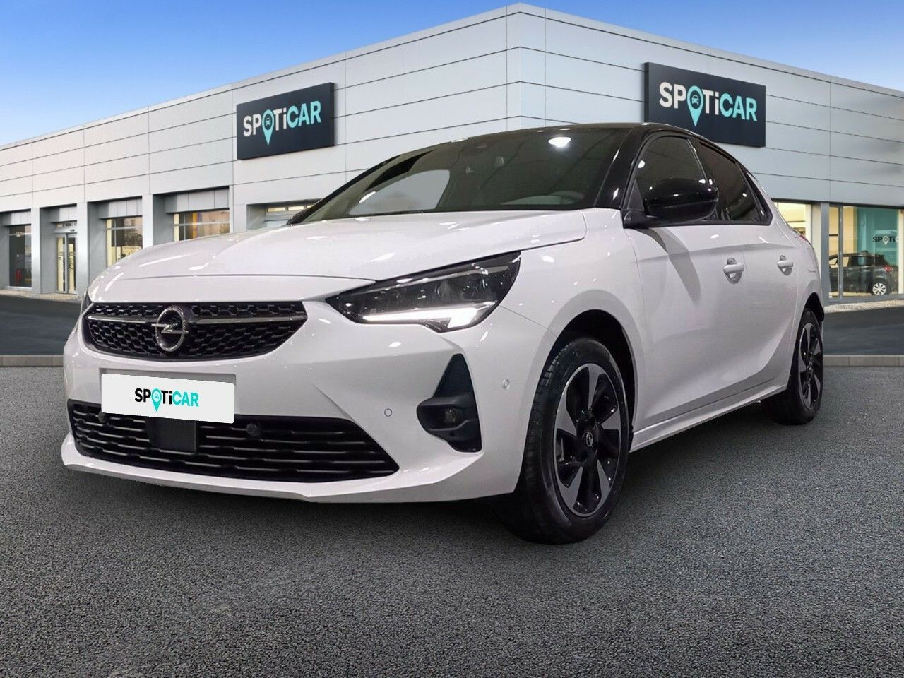 Cargador usb  de segunda mano - opel corsa 2023 /