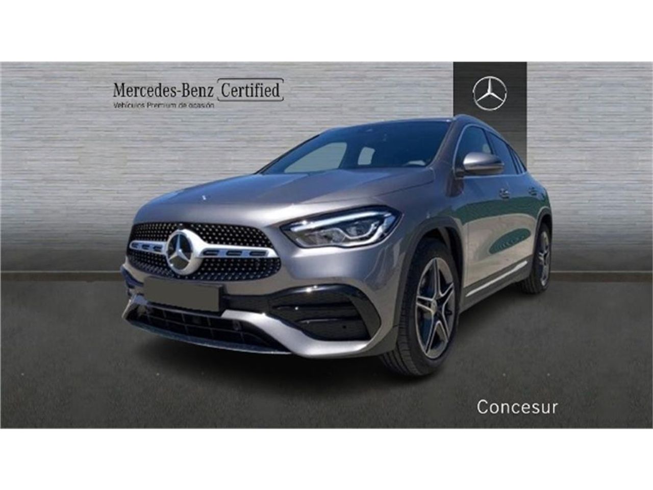Volvo xc40 hibrido enchufable  de segunda mano - mercedes gla 2023 /