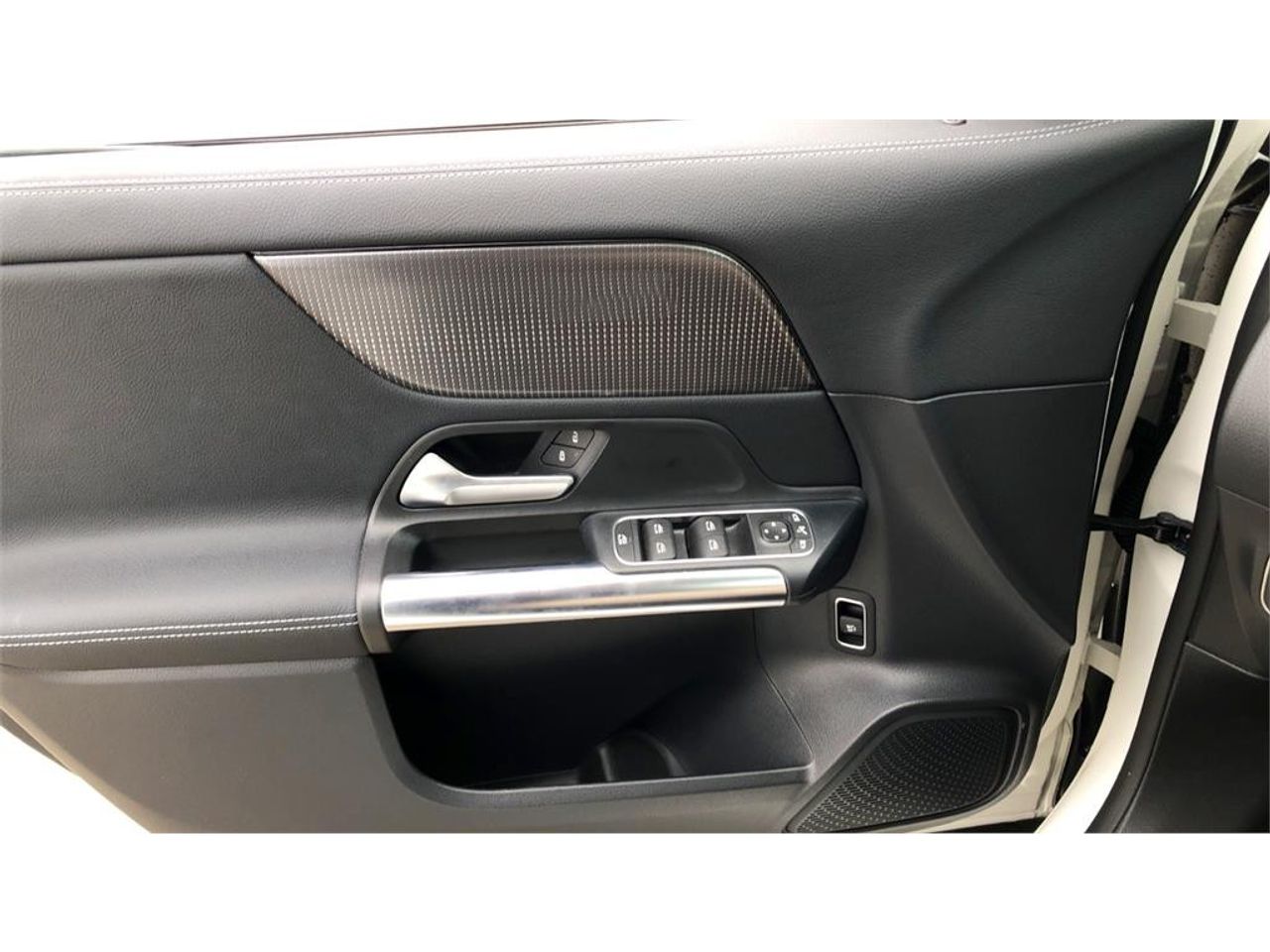 Mercedes GLA GLA 180 - foto 8