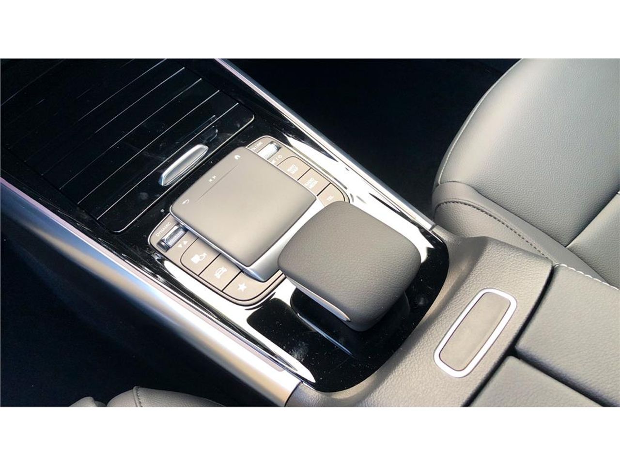 Mercedes GLA GLA 180 - foto 14