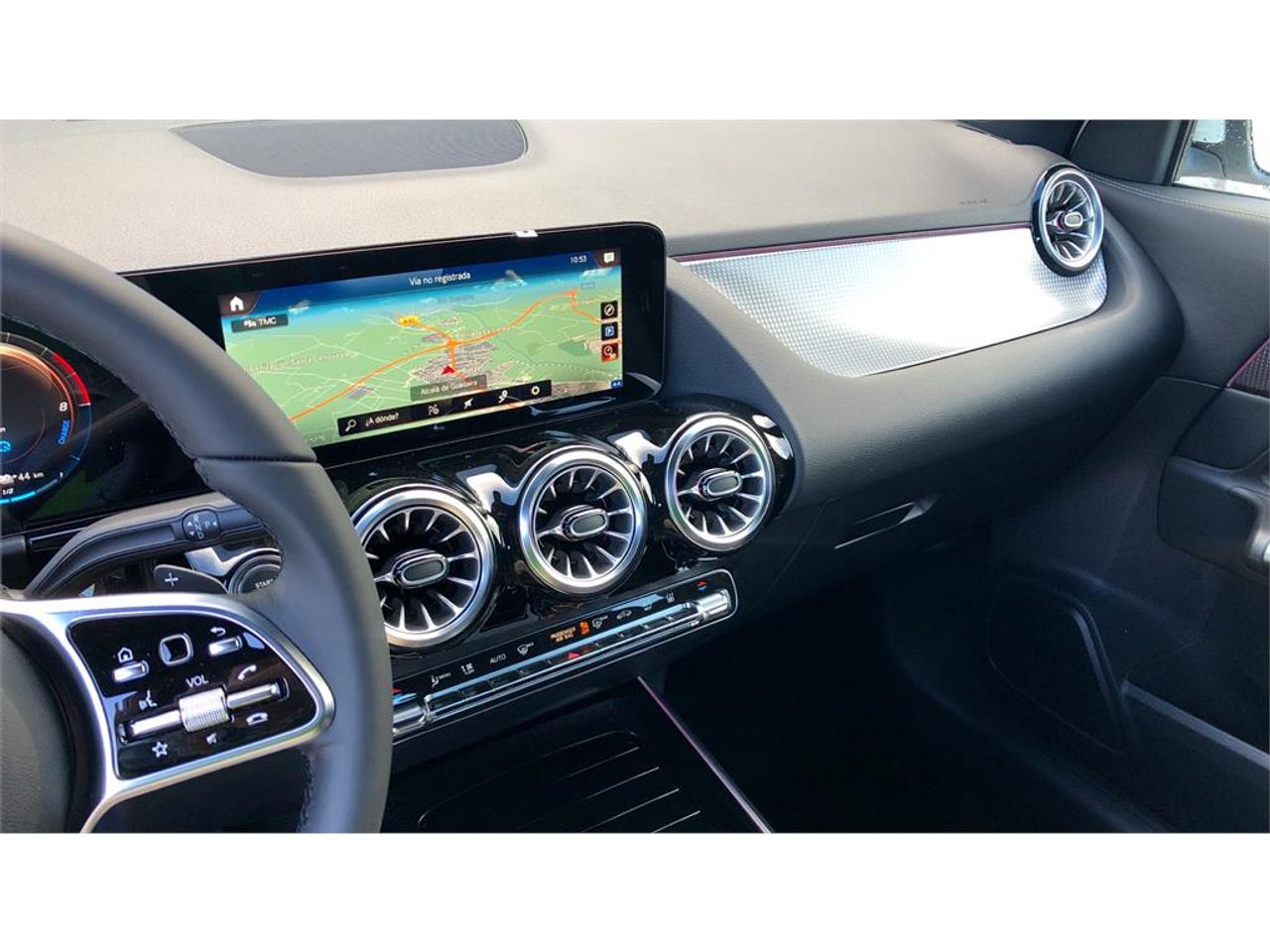 Mercedes GLA GLA 180 - foto 16