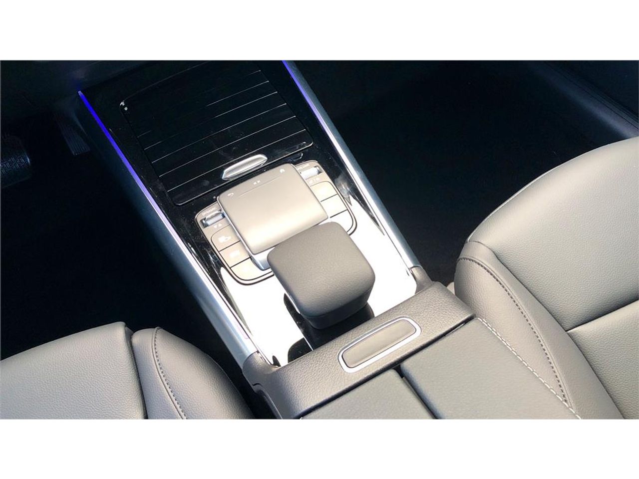 Mercedes GLA GLA 180 - foto 18