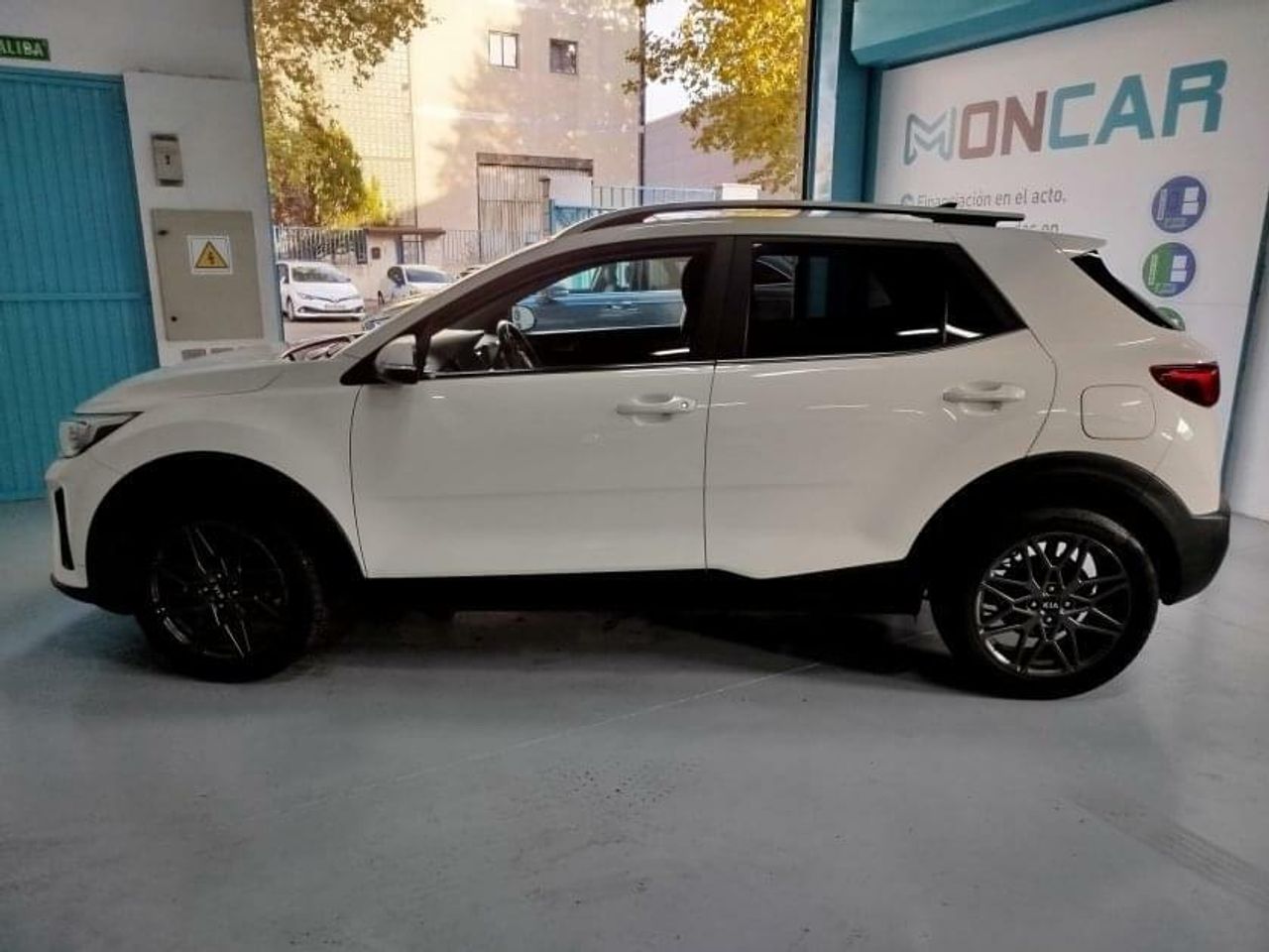 kia stonic 2020 / foto grande (2)
