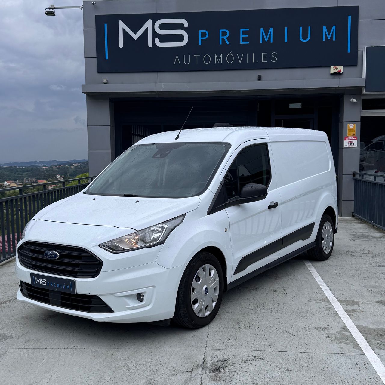 Honda civic 2018  de segunda mano - ford transit connect 2019 /