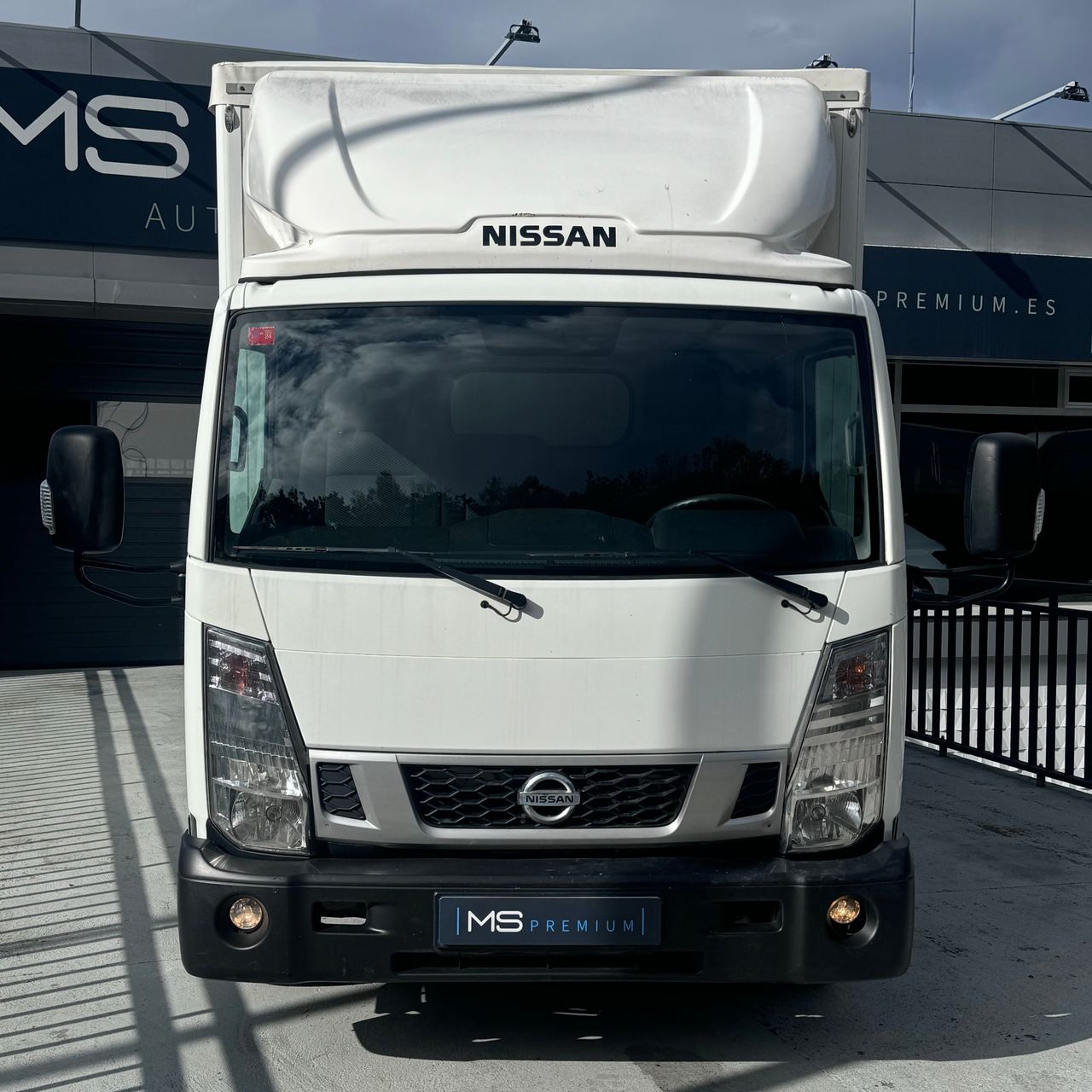 nissan cabstar 2017 / foto grande (2)